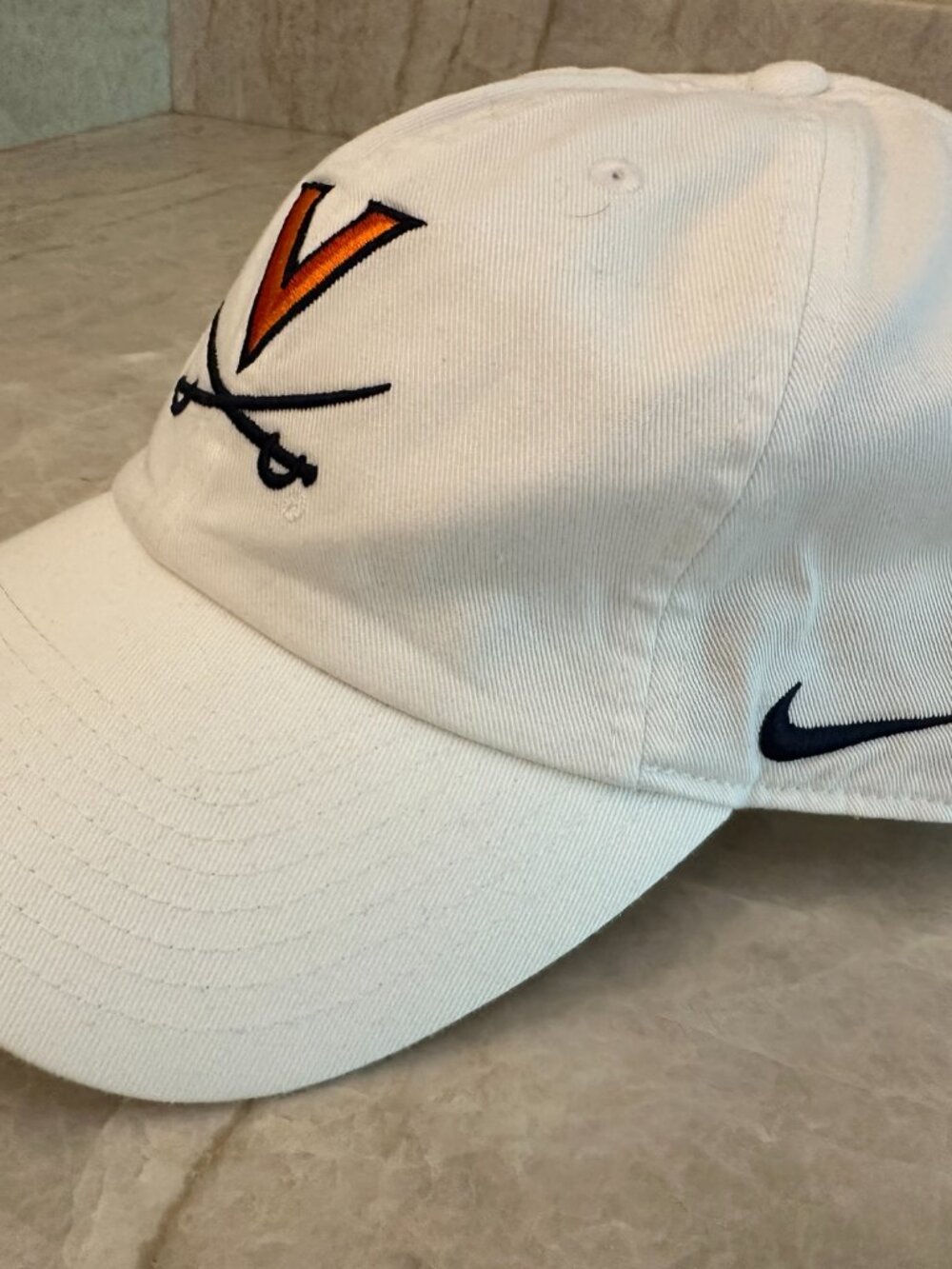 Nike UVA Hat - Picture 4 of 9